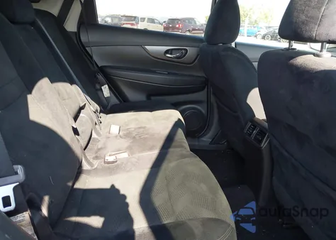 2015 Nissan Rogue Sv z USA, uszkodzony, nr VIN 5N1AT2MV2FC876701